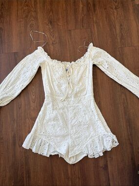 Vintage Tigermist White Eyelet Off-Shoulder Romper - XS